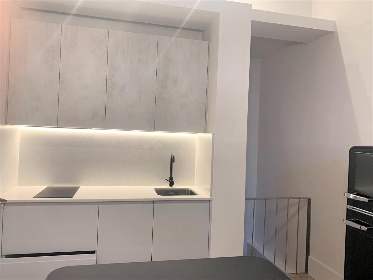 라네스 Apartamento Duplex Planta Baja Con Aparcamiento Gratuito En Palacio De Mijares 아파트 외부 사진