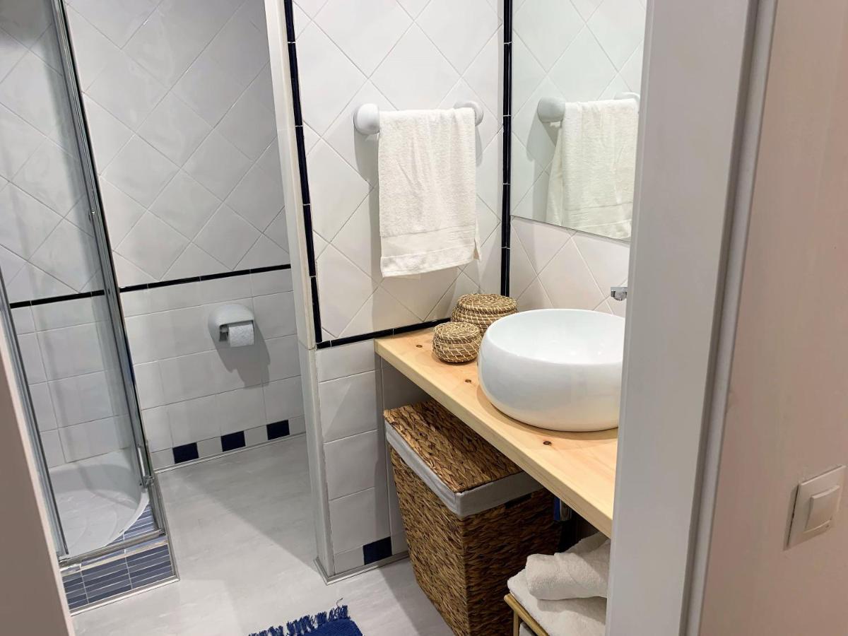 라네스 Apartamento Duplex Planta Baja Con Aparcamiento Gratuito En Palacio De Mijares 아파트 외부 사진